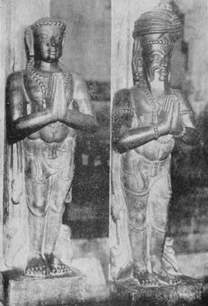 Mauna Swami (left) and Kasi Swami (right), tiruppanikārtās